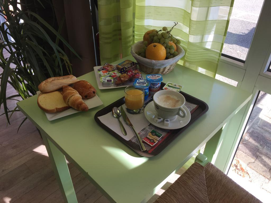Fasthotel Nimes Caissargues Eksteriør billede